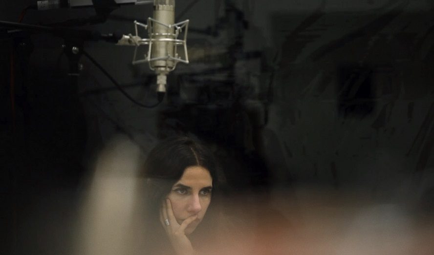 »A Dog Called Money« © Seamus Murphy 