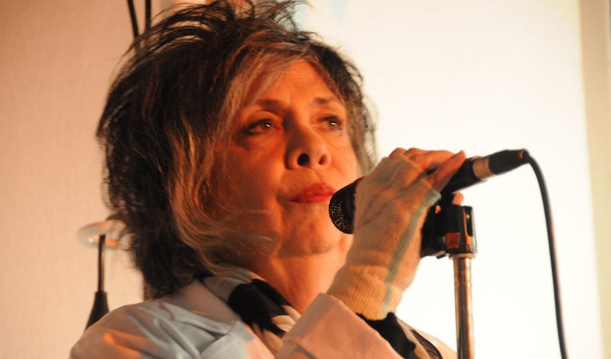 Elinor Mora © Luciano Stöckl