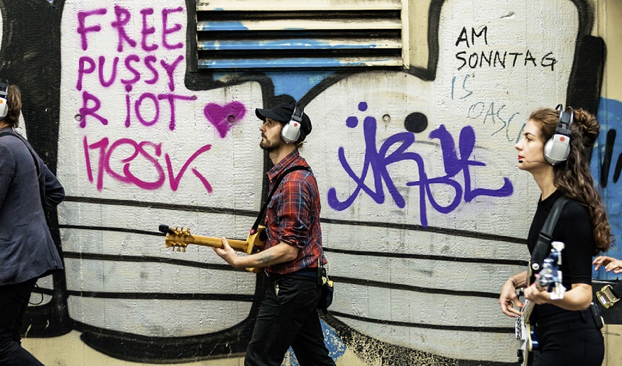 Army of Guitars © Helmut Prochart