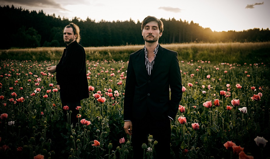 Downers & Milk © Manuel Gruber