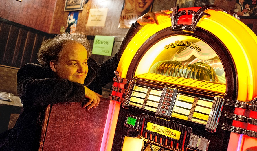 Günter Vallaster im Café Bendl (Wien) © Alain Barbero