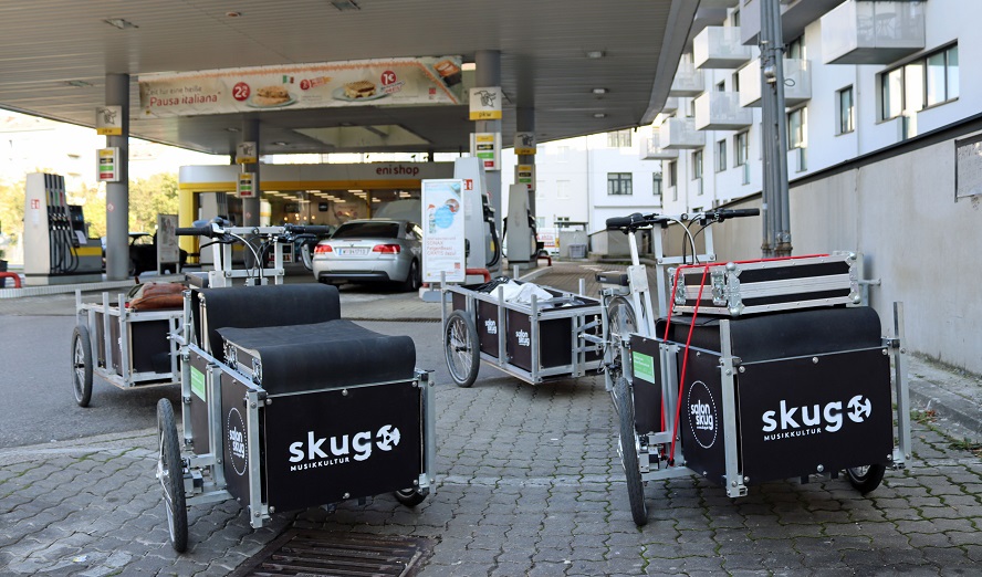 Der Salon skug auf Rädern geht auf die Straße © Redaktion
