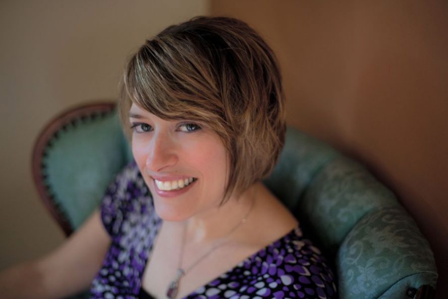 Elainie Lillios, Foto: Aj Stegall<br /><a title="www.electrocd.com" target="_blank" href="http://www.electrocd.com/en/bio/lillios_el/">» www.electrocd.com</a>