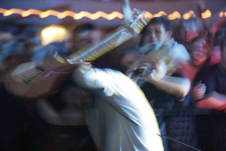 <a href=https://www.facebook.com/ModestMouse target_blank>www.facebook.com/ModestMouse</a>