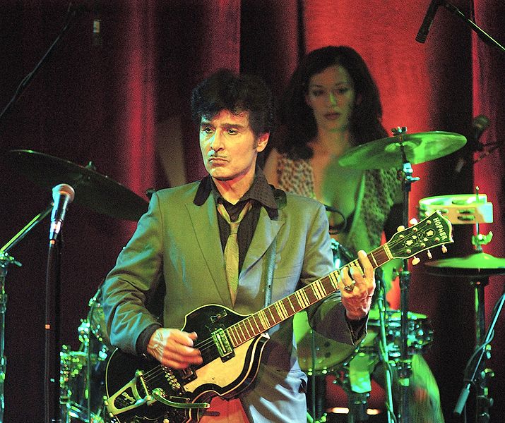 Tav Falco's Panther Burns onstage in St. Gallen, Schweiz, 2004. Photo by <a title="www.lifepix.ch" target="_blank" href="http://www.lifepix.ch">Lars Kuenzler</a>